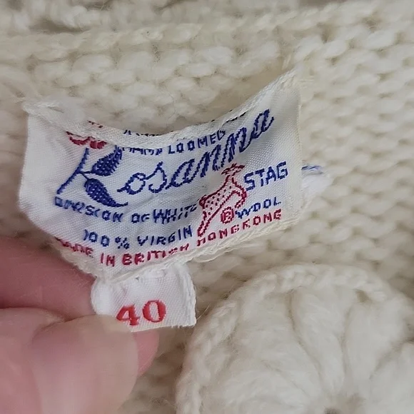 ROSANNA WHITE STANG VINTAGE 100% VIRGIN WOOL BUTTON DOWN SWEATER - Picture 8 of 8